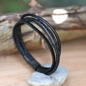 Hilpharakas Nahast Käevõru "Black Edge"