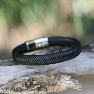 Hilpharakas Nahast Käevõru "Bold Braid"